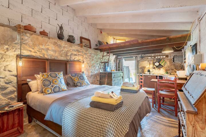 Relax in Tramuntana. Private apartment.