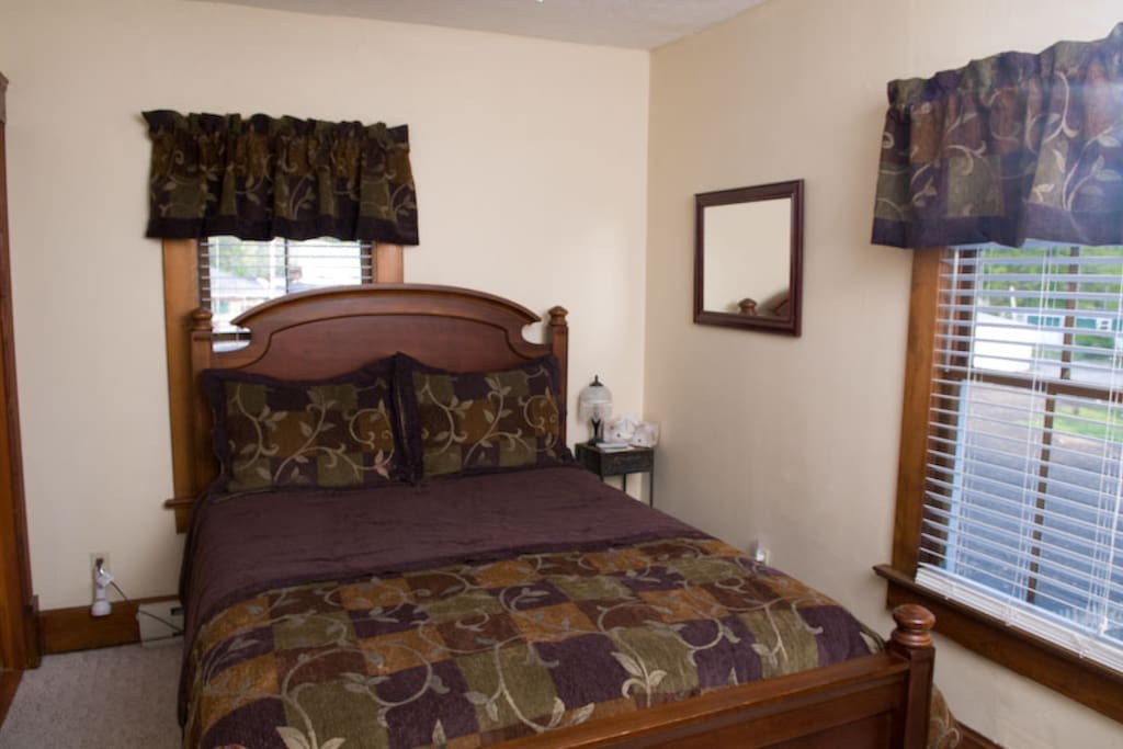 Queen Bedroom with Private Bathroom