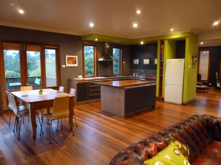 Living/Kitchen