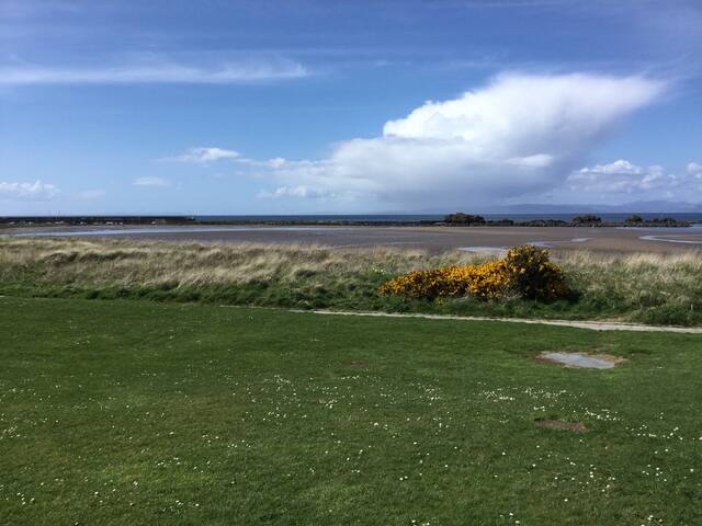 Flat in Maidens with Seaview