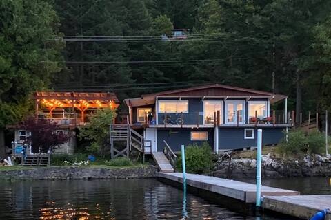Shawnigan Lake Oasis!