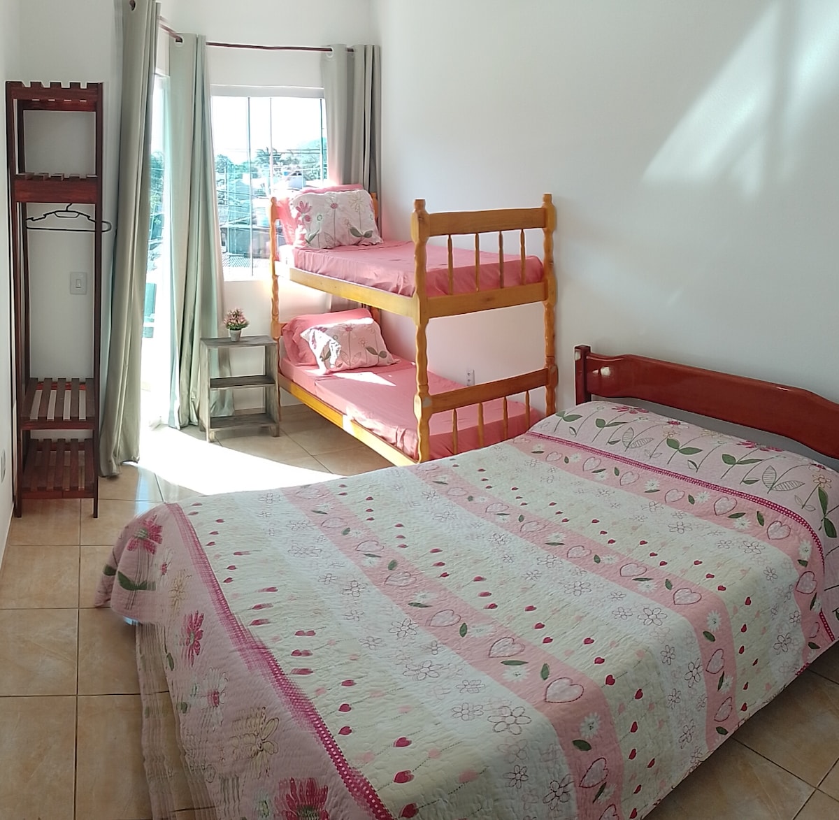 Главна спална соба со балкон 