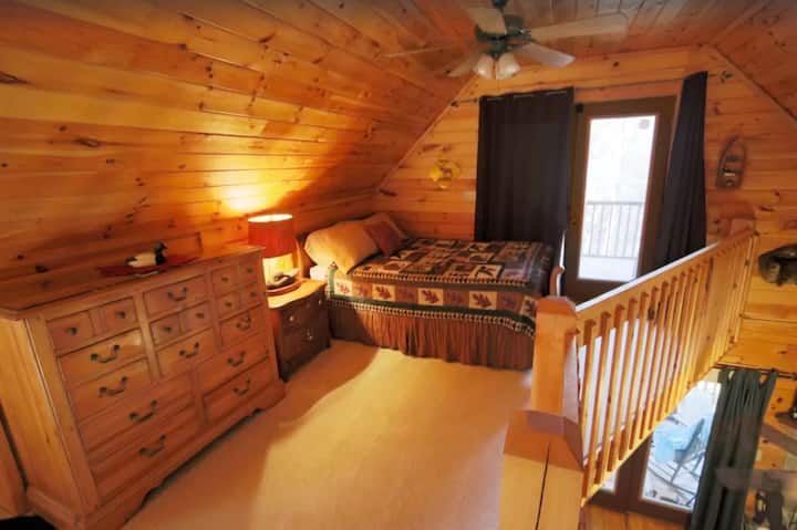 Another Queen Size Bed on upstairs loft.
