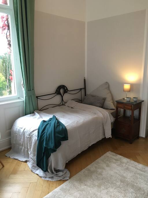 Zimmer IV, hat nun ein Doppelbett