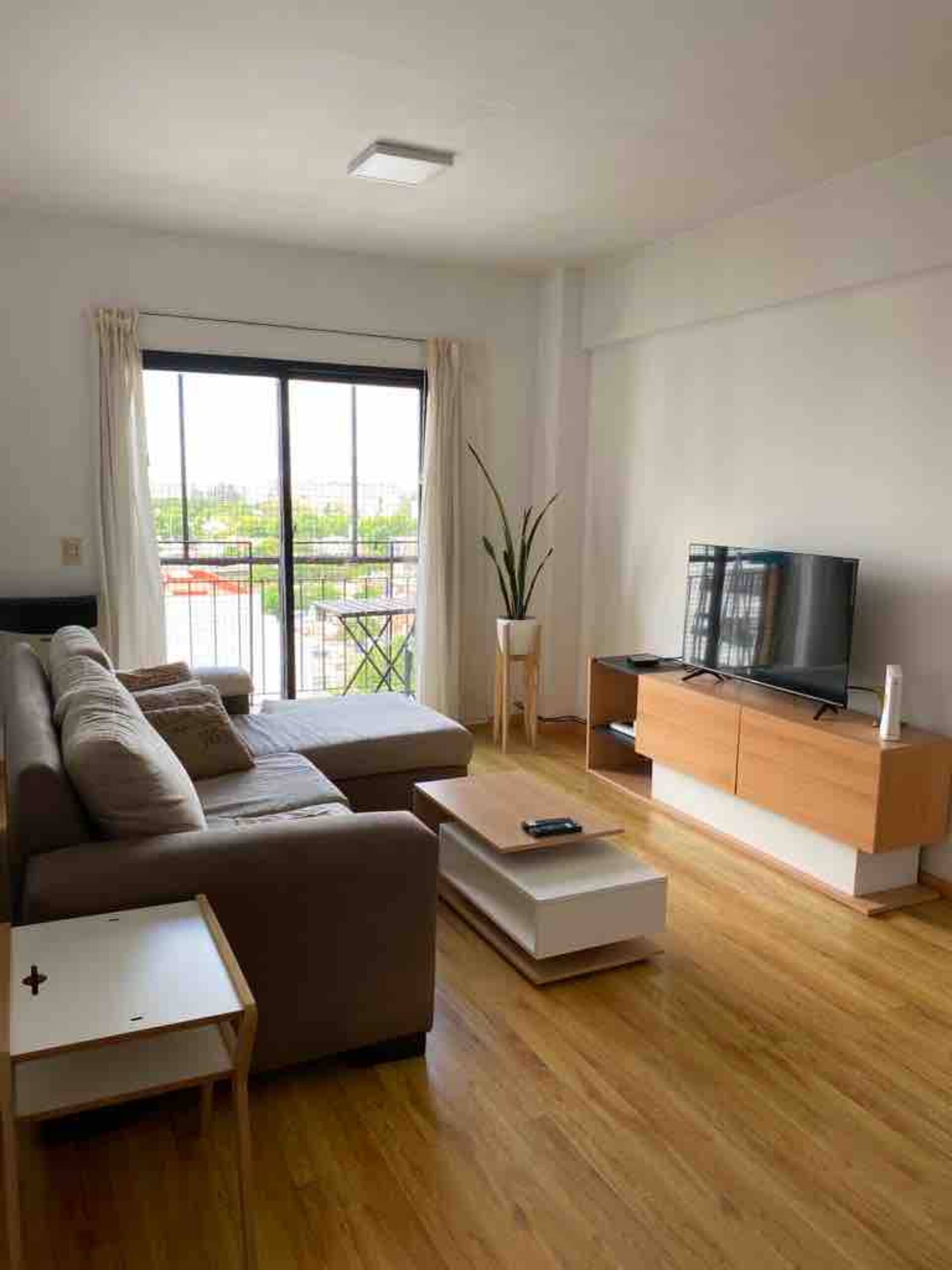 Bright and comfortable. Quick access to all of Buenos Aires