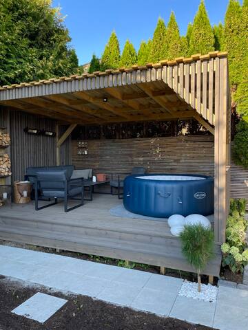 Atriumshus med skjermet hage og utestue gallery image 3