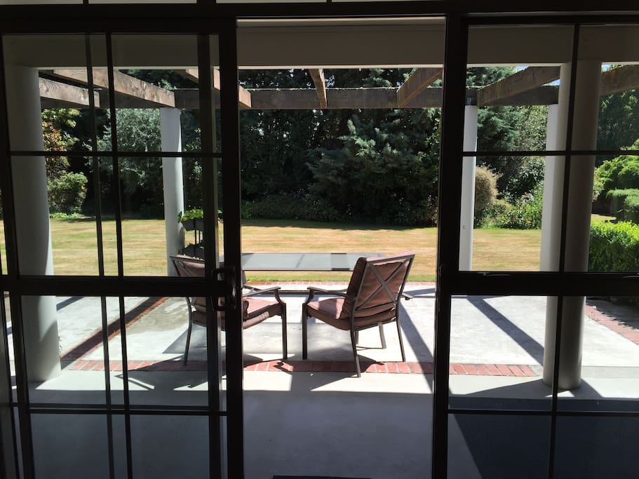 Great indoor/outdoor access.