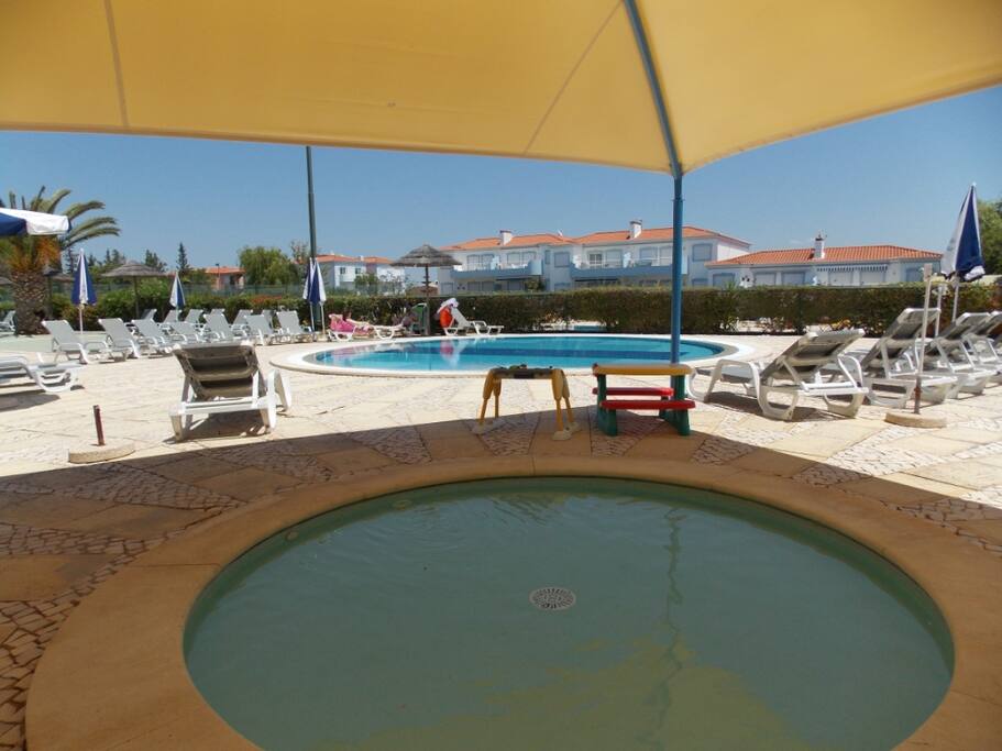 pool for children, pool for babies.