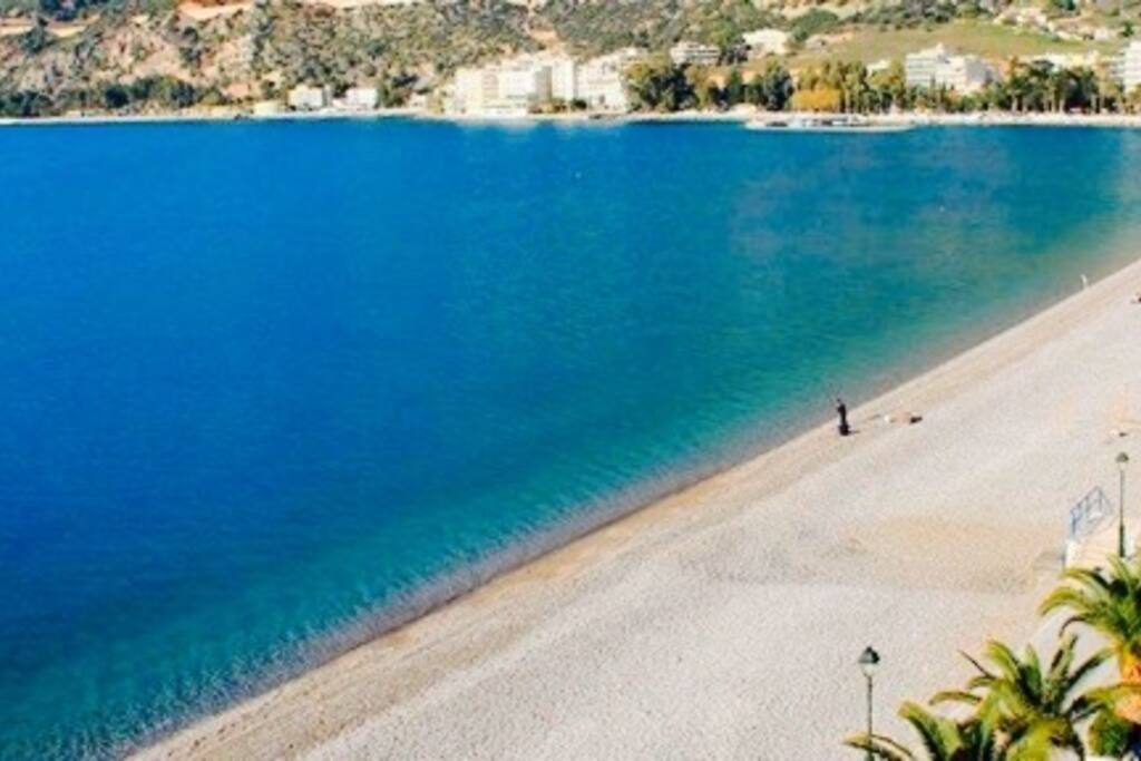 Loutraki beach, 5min. walk