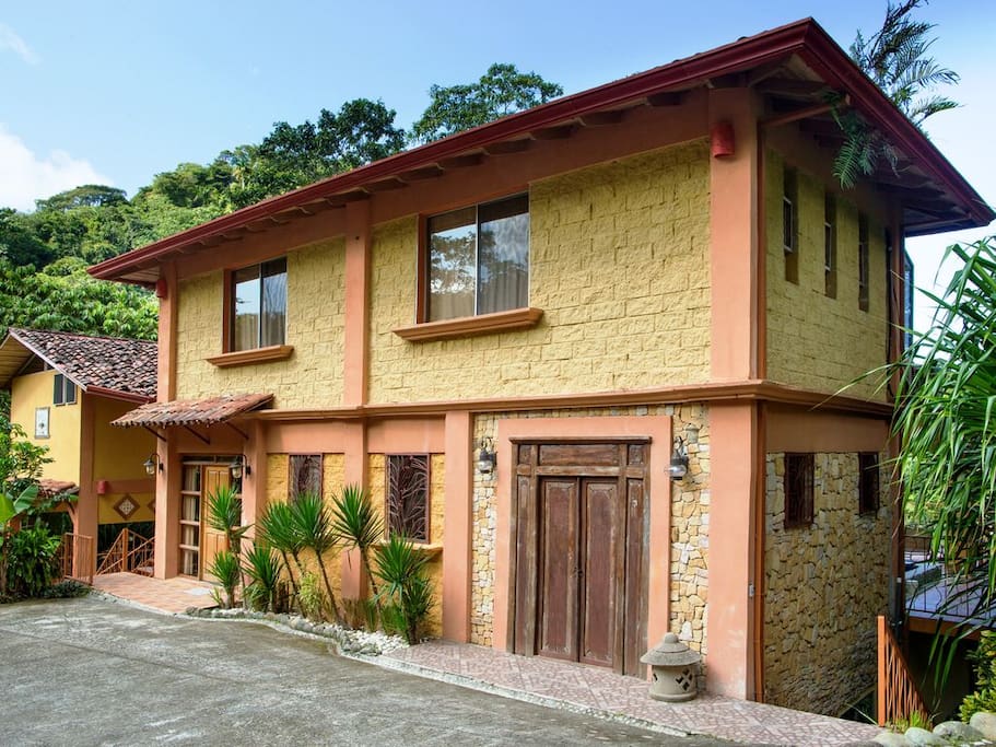 Manakin Front Of House