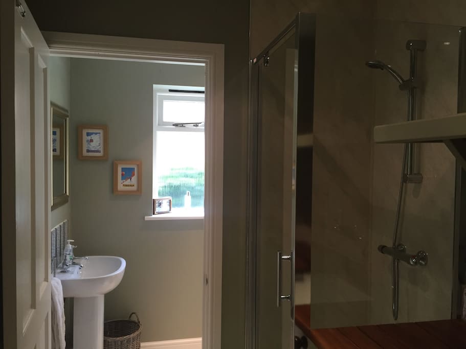 Dedicated shower room (attached but not en suite)