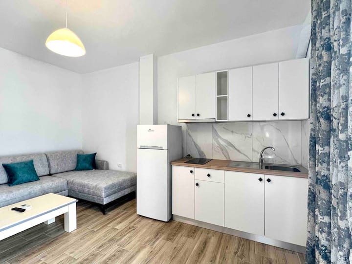 Rose Apartments Room 8 - Ksamil