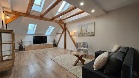 YFB | 130 m² designer apartment with 2 bathrooms 3rd floor