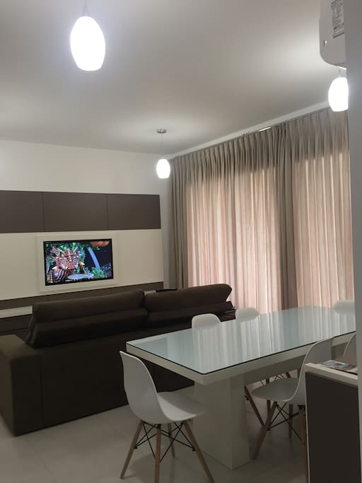 Sala de Jantar e Sala de Estar