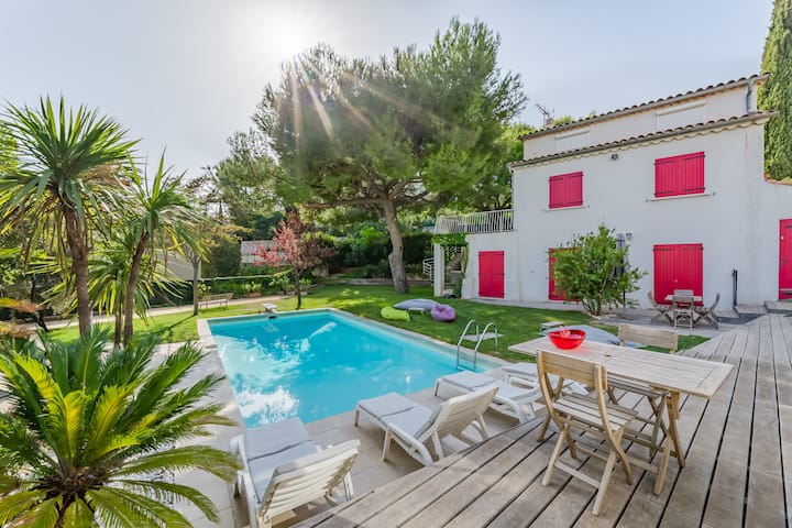 Le Rêve Bleu Cassis Villa Swimming Pool Parking 7mn Port And Beaches, Garden. - Cassis