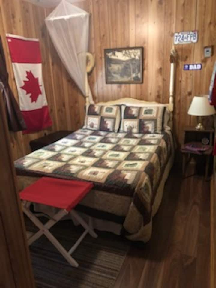 Chumba cha kulala 3- kitanda cha watu wawili