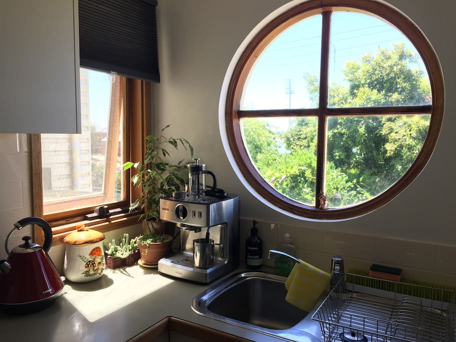 Kitchen views through the porthole.