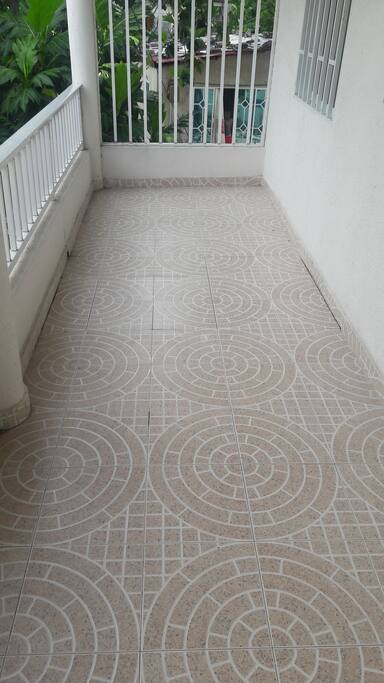 BALCÓN EXTERIOR