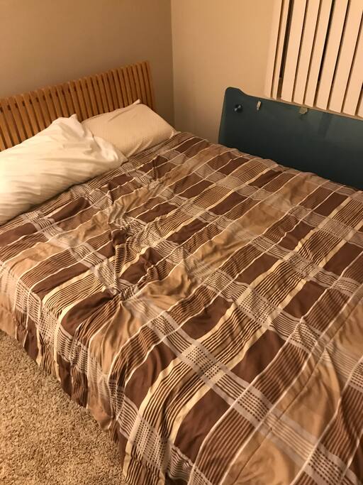 Queen bed
