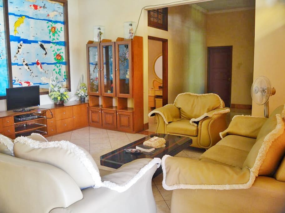 Colombo's Living Room