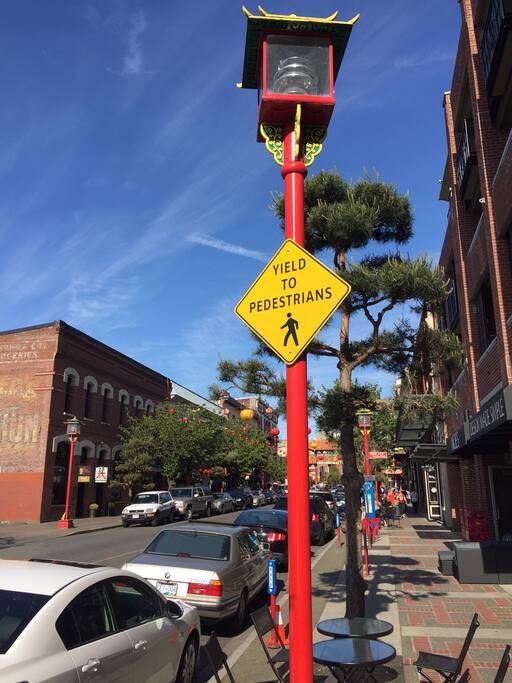 On our block of Fisgard St it is legal to jaywalk!! *still keep an eye out for cars and tour buses!!*