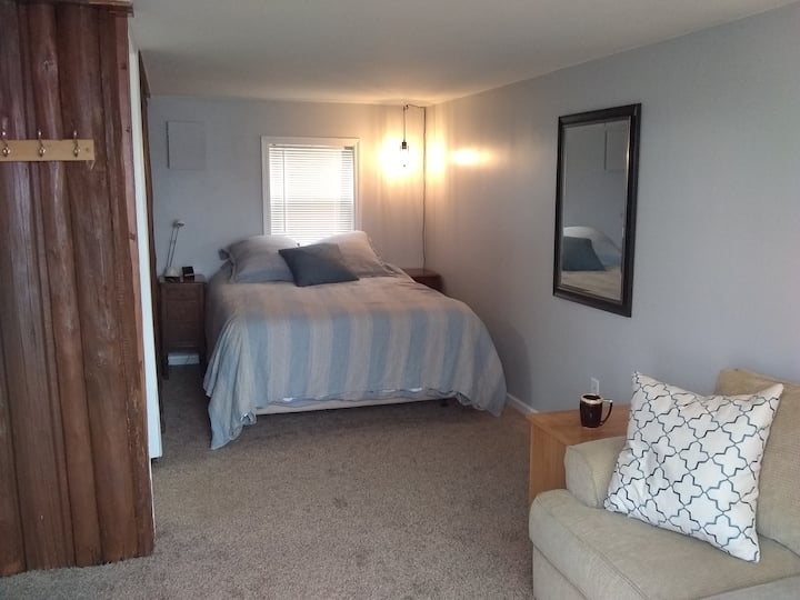  Dormitorio 1 con cama tamaño queen.