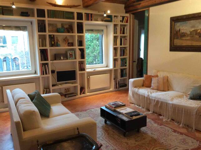 Peaceful apartment – located SALUTE