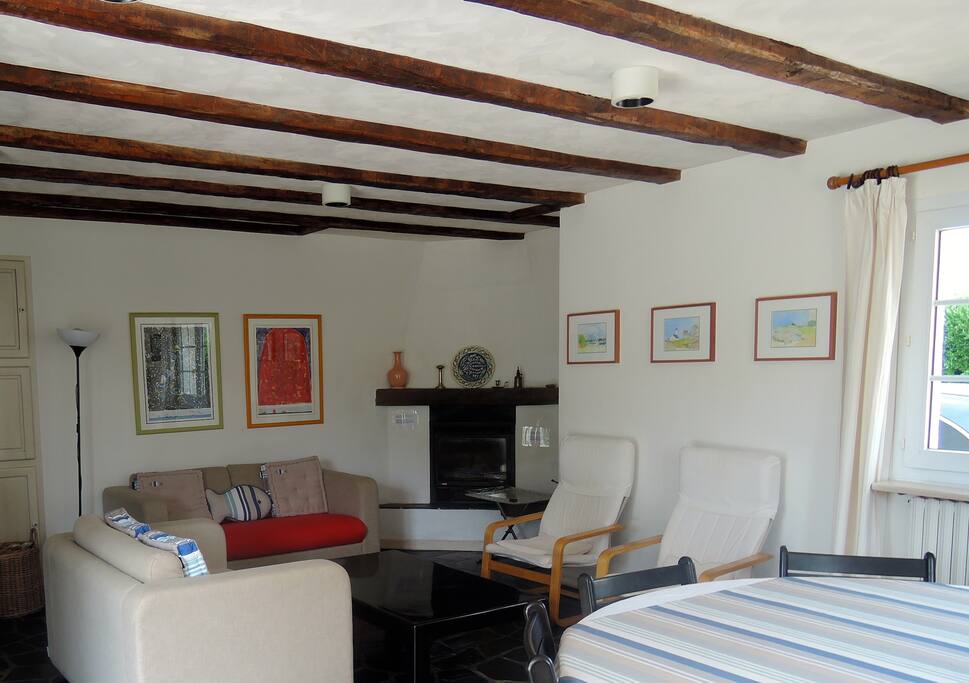 Salle de séjour, coin cheminée