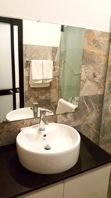 27/28: Phòng tắm # 2