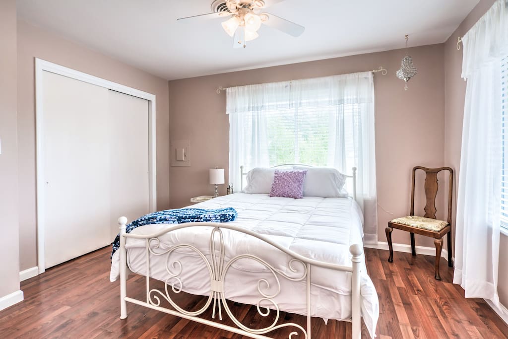 Queen bed 1