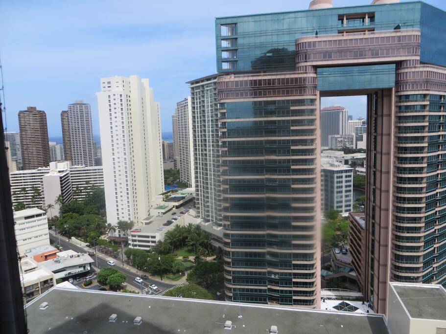 Awesome views of the city, the mountains, even some ocean!