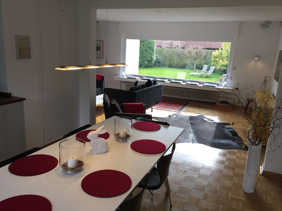 Esszimmer, zum Wohnzimmer offen