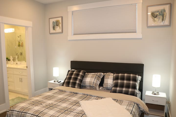 Chateau Elegante Chicago near Downtwn United Centr