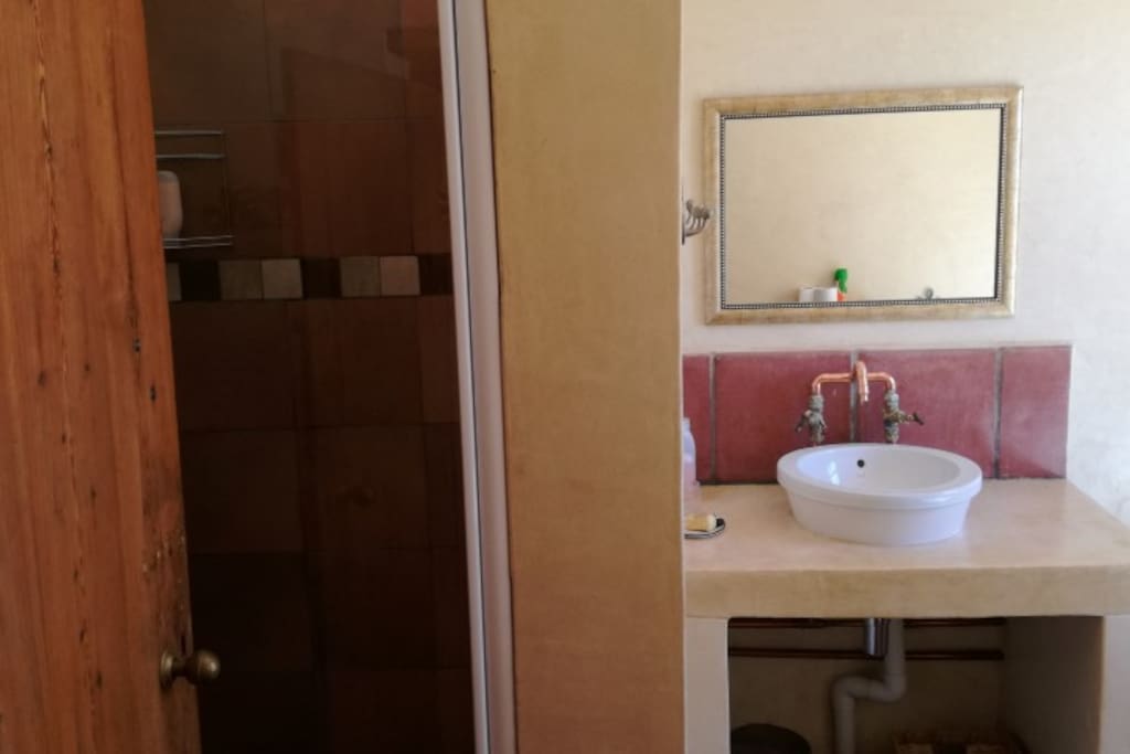 Room#2 Bathroom