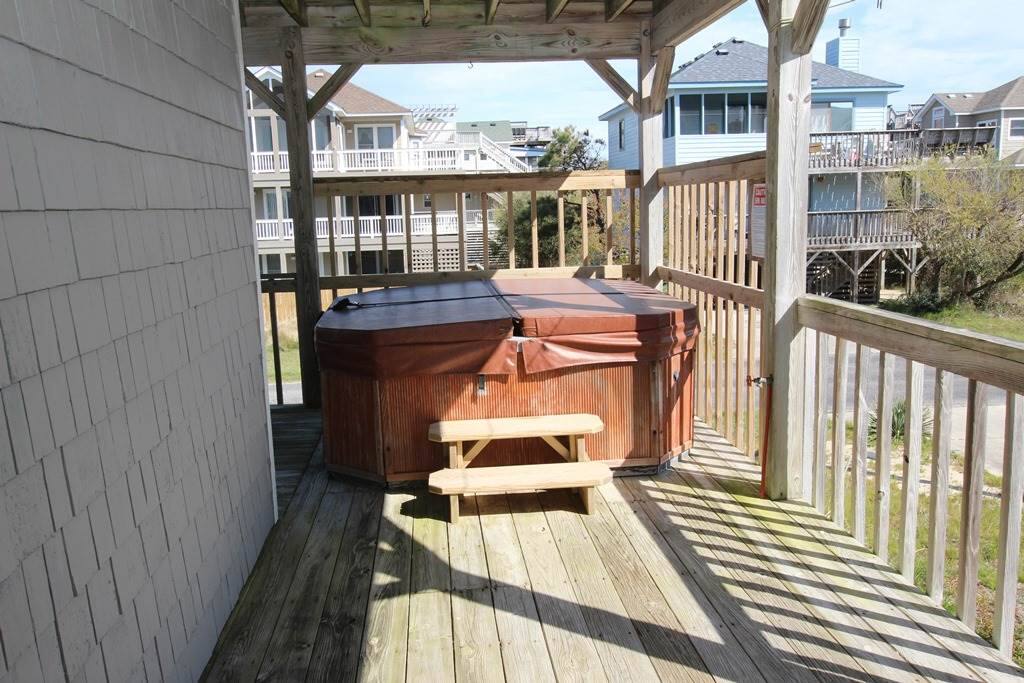 Deck,Porch,Bench,Fence,Hedge