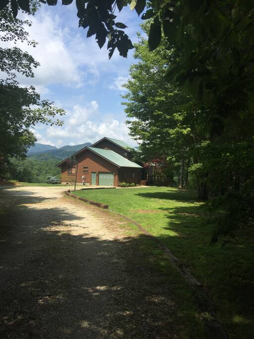 Easy access and end of the road privacy with terrific views