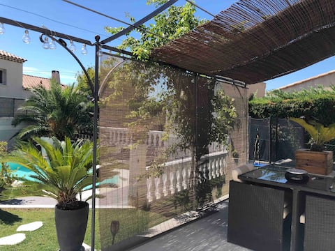 Beautiful villa at the foot of the Alpilles