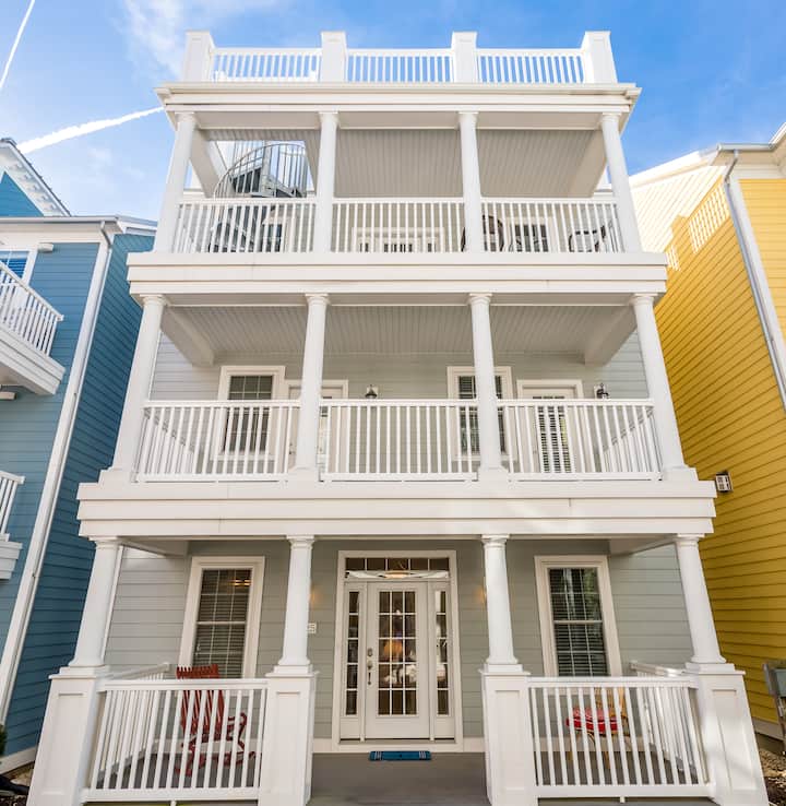 Beautiful 3 Story Ocean-Block Home for Rent