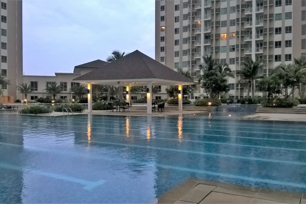 ENJOY RESORT STYLE SWIMMING POOL