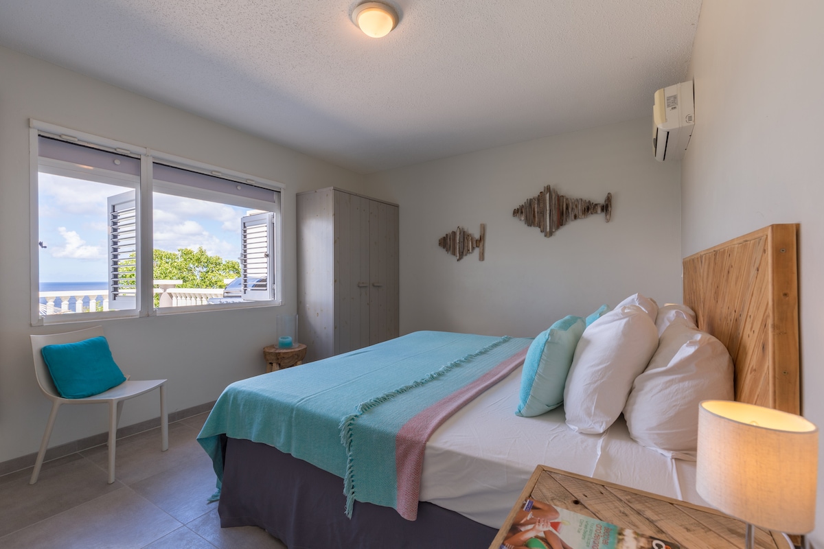 master bedroom, with ocean view