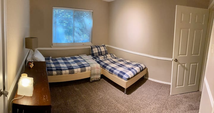 Стая №2 ( втори етаж)