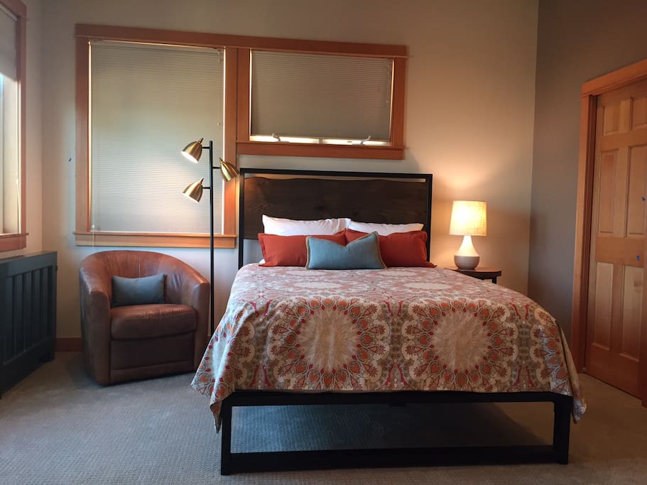 Queen Bed, BEST view in the house!