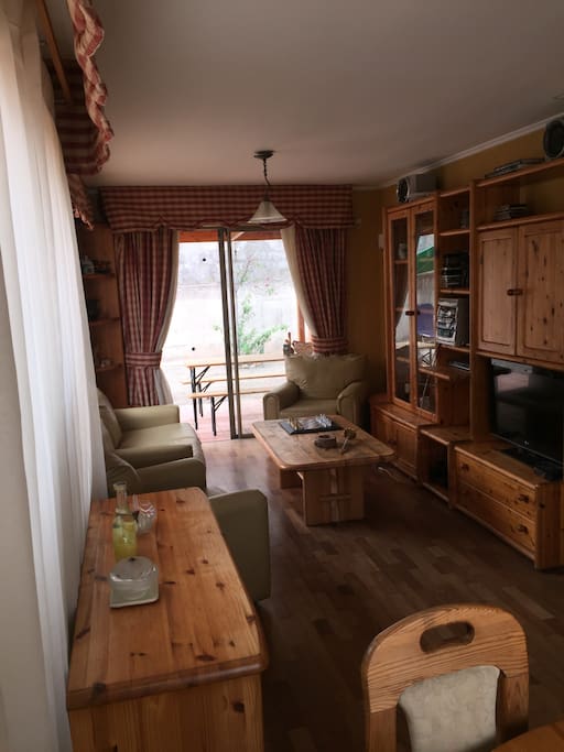 Muebles europeos de madera natural