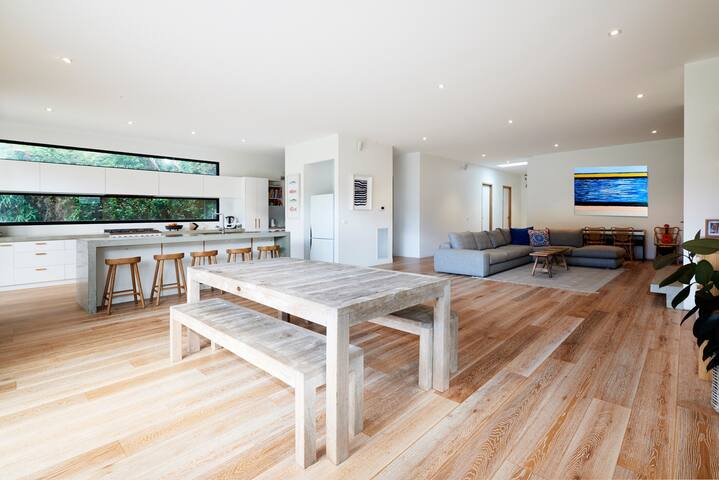 Walk 2 beach &seaside Blairgowrie shopping village gallery image 3