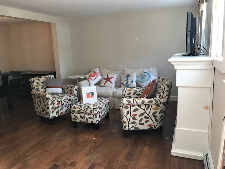 Prime Location - Beautiful 2-bd Condo, Parking, Ac - Provincetown, MA