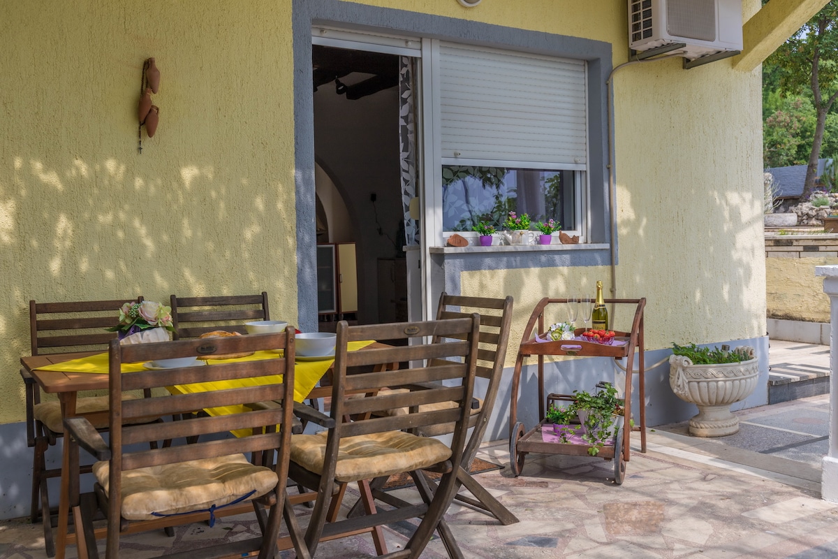 Apartman Buki-Geza · Apartment Buki-Geza