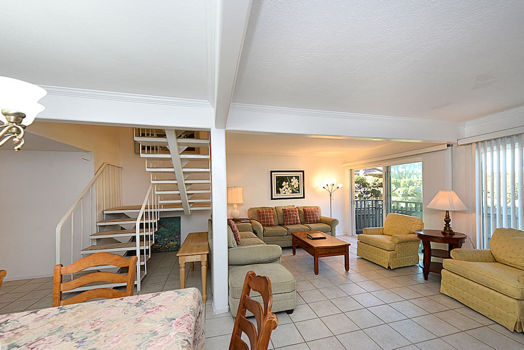Dining & Living Area