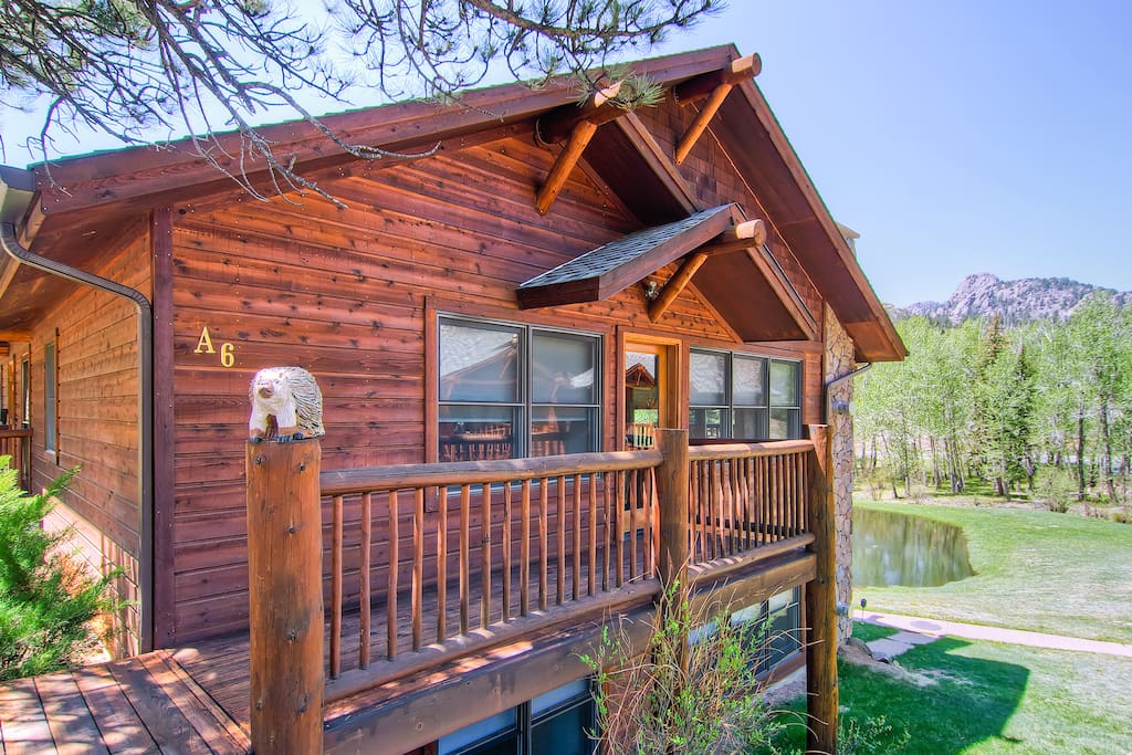 Building,Cabin,Shelter,Deck,Porch