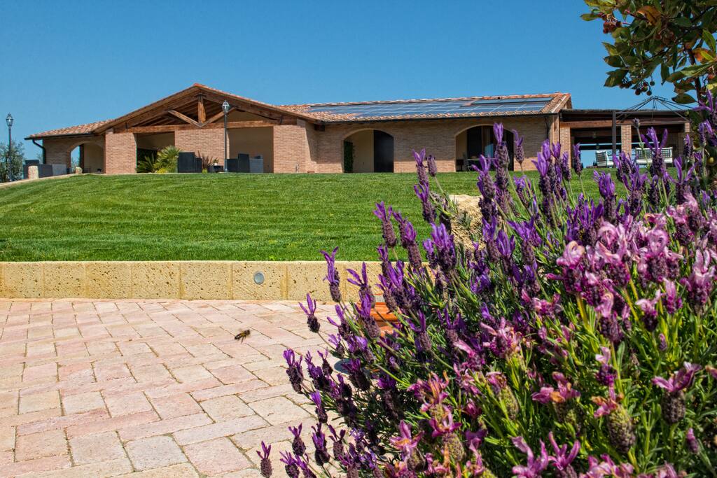 vista intera villa