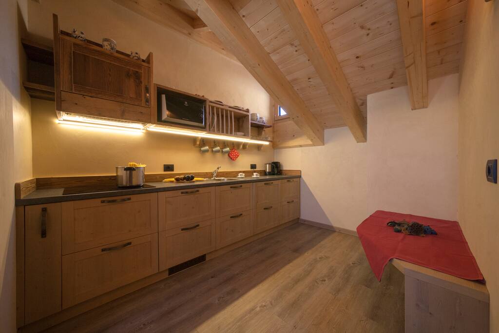 Fully fitted kitchen ( with dischwasher)